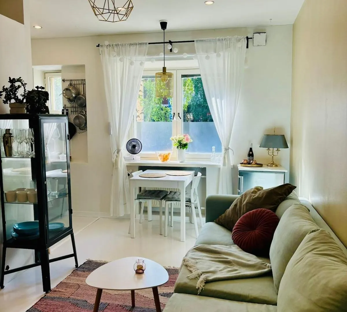 Fully Equipped Studio In Alppila Helsinki
